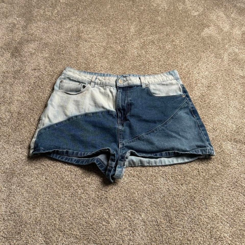 BLUENOTES COLOUR-BLOCK PANEL JEAN SHORTS